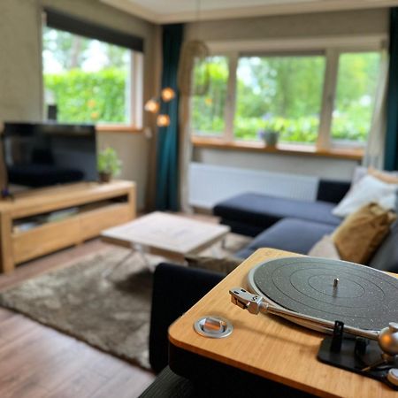 Sfeervol Chalet De Dassenburcht Emst Esterno foto