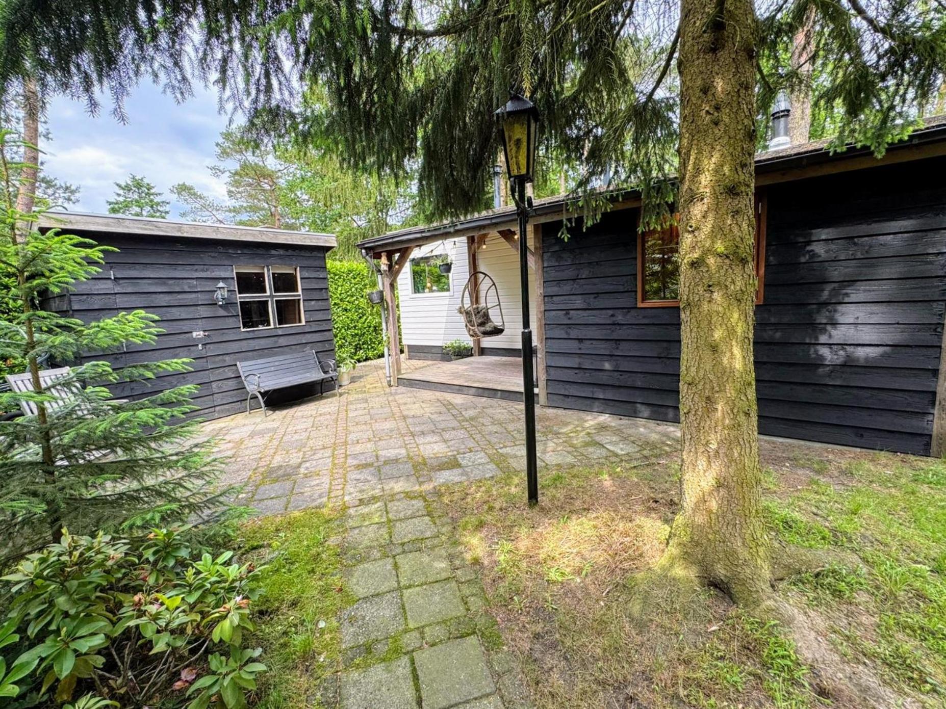 Sfeervol Chalet De Dassenburcht Emst Esterno foto