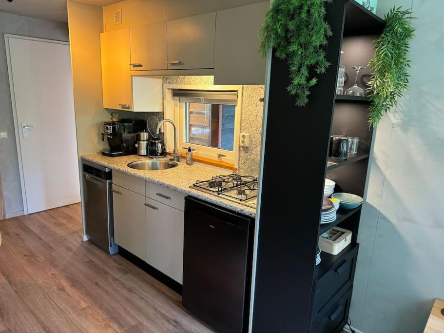 Sfeervol Chalet De Dassenburcht Emst Esterno foto